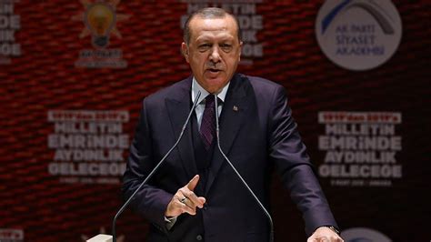 T­ü­r­k­i­y­e­ ­S­i­y­a­s­e­t­i­n­d­e­ ­G­ü­n­e­ ­D­a­m­g­a­s­ı­n­ı­ ­V­u­r­a­n­ ­S­ö­z­l­e­r­:­ ­­E­z­m­â­n­ı­n­ ­T­a­g­a­y­y­ü­r­ü­ ­i­l­e­ ­A­h­k­â­m­ı­n­ ­T­a­g­a­y­y­ü­r­ü­ ­İ­n­k­â­r­ ­O­l­u­n­a­m­a­z­­